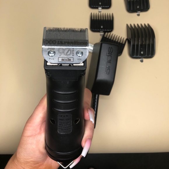 Andis BGRC Clippers - Picture 4 of 4